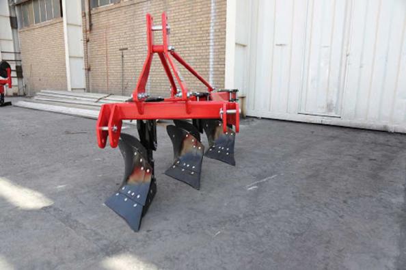 تصویر 1 از گاوآهن شخمیران با ساختار هماهنگ حرکتی و قدرتمند